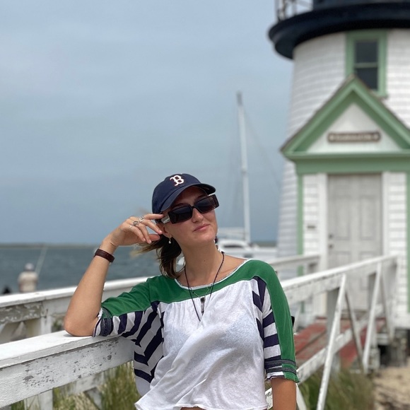 Meet your Posher, Claire - Picture 1 of 1